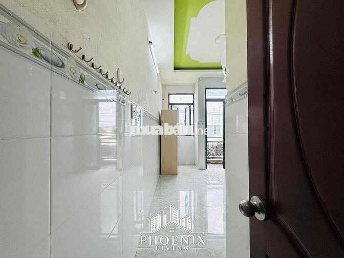 Phòng Ban Công Giá Rẻ Ngay Công Viên Phần Mềm Quang Trung