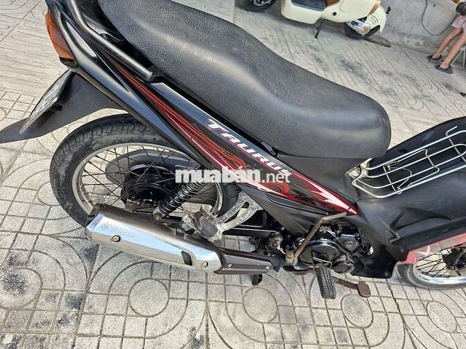Yamaha Taurus 2024 màu Đỏ