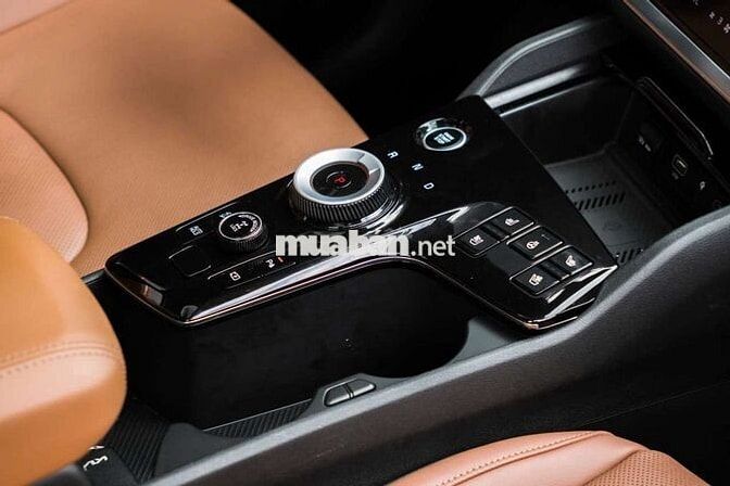 KIA Sportage X-line Signature Trắng 32040 km