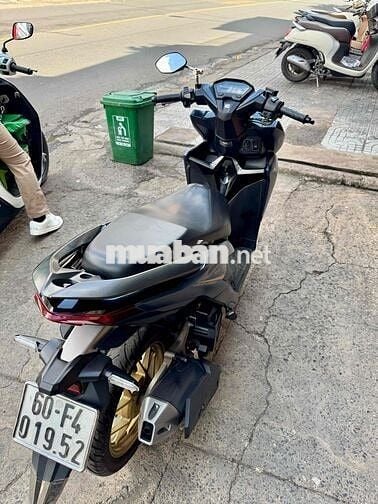 🟡🟡 Vario 125 2022 Xanh đen Smartkey ngay chủ