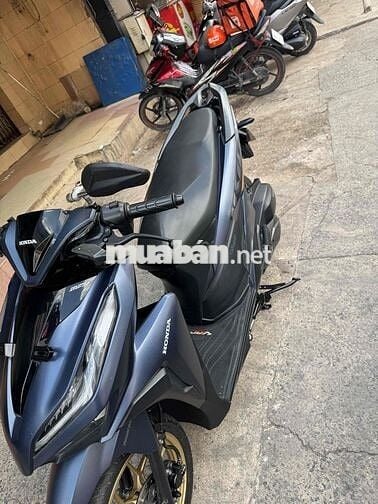 🟡🟡 Vario 125 2022 Xanh đen Smartkey ngay chủ