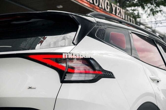 KIA Sportage X-line Signature Trắng 32040 km