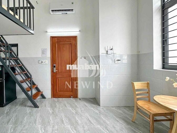 Cho thuê căn hộ studio có gác lửng nội thất cơ bản
