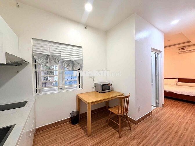 Thang Máy - Hầm Xe - 1PN - Tách Bếp - Full Nội Thất Cao Cấp - Tân Định