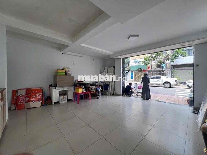 TRỐNG LẠI MẶT BẰNG KINH DOANH NGAY TÂN HƯƠNG