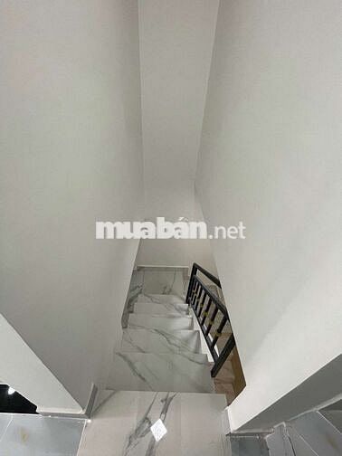 BÁN NHÀ BÌNH TÂN KINH DƯƠNG VƯƠNG XE HƠI ĐỔ CỬA 2 TẦNG XÂY MỚI