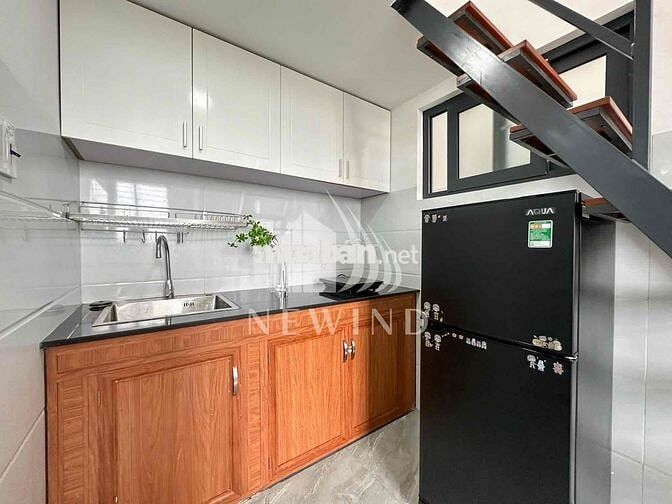 Cho thuê căn hộ studio có gác lửng nội thất cơ bản