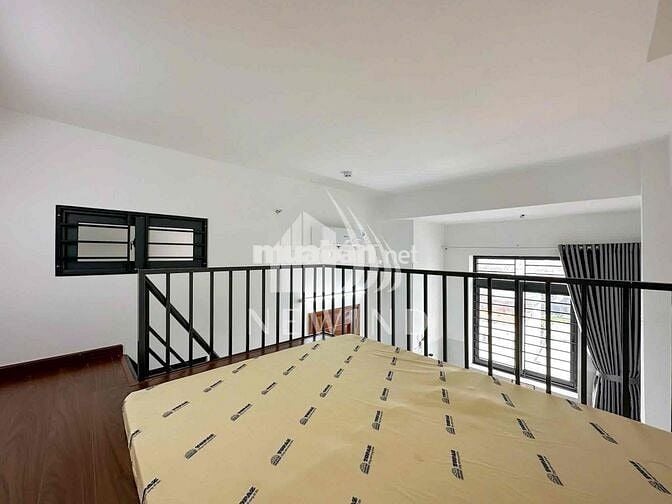 Cho thuê căn hộ studio có gác lửng nội thất cơ bản