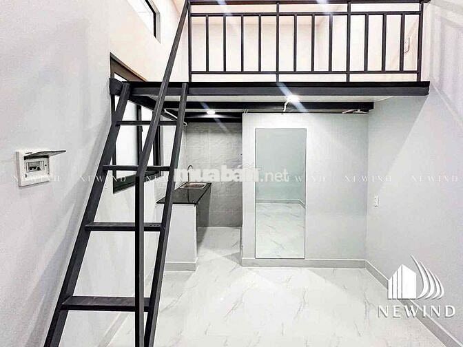 Phòng gác lửng cao sạch đẹp ngay chợ kế bên KCX, UFM tiện về Q4, Q1