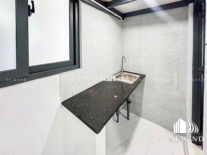 Phòng gác lửng cao sạch đẹp ngay chợ kế bên KCX, UFM tiện về Q4, Q1