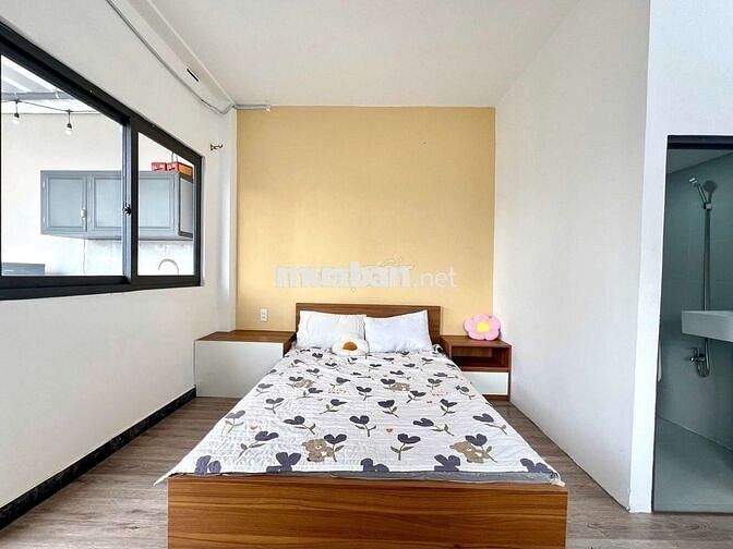 CĂN HỘ BAN CÔNG TÁCH BẾP CỰC CHILL FULL NỘI THẤT GIÁP QUẬN PHÚ NHUẬN