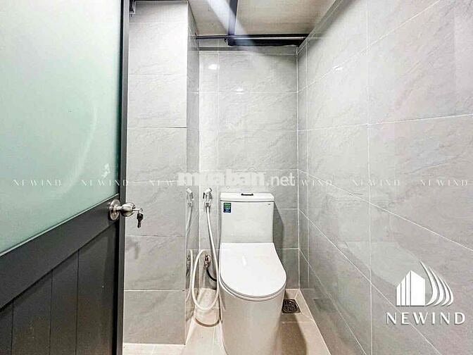 Phòng gác lửng cao sạch đẹp ngay chợ kế bên KCX, UFM tiện về Q4, Q1