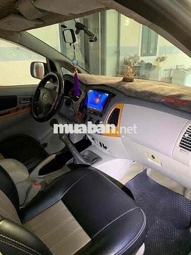 Toyota Innova 2009 Số sàn Bạc 7 chỗ