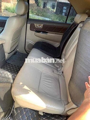 Toyota Fortuner 2013 Xám 7 chỗ Xăng Tự động