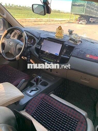Toyota Fortuner 2013 Xám 7 chỗ Xăng Tự động