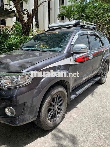 Toyota Fortuner 2013 Xám 7 chỗ Xăng Tự động