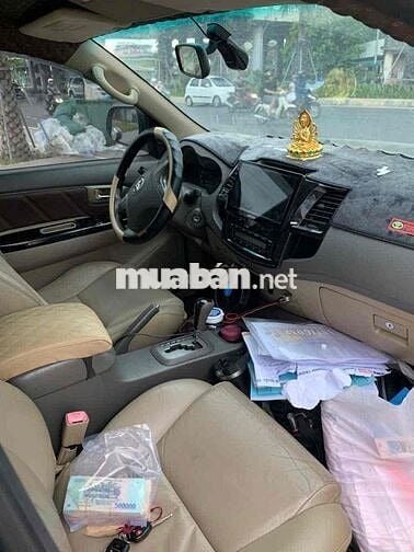 Toyota Fortuner 2013 Xám 7 chỗ Xăng Tự động