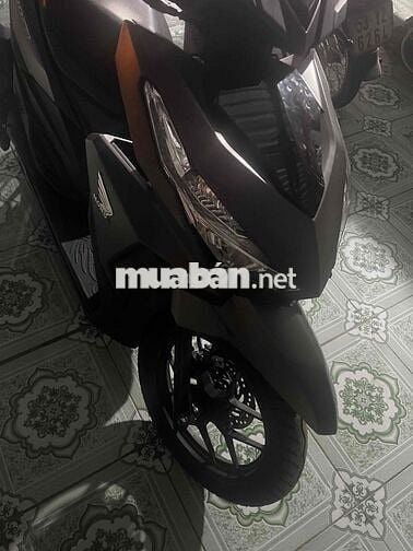Honda Vario 150 2018 Vàng cát mẫu củ