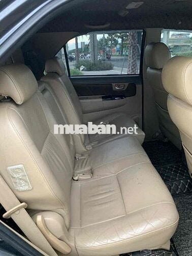 Toyota Fortuner 2013 Xám 7 chỗ Xăng Tự động