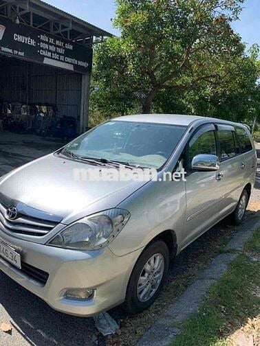 Toyota Innova 2009 Số sàn Bạc 7 chỗ