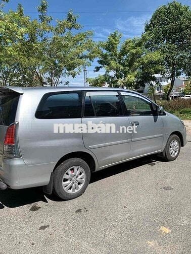 Toyota Innova 2009 Số sàn Bạc 7 chỗ