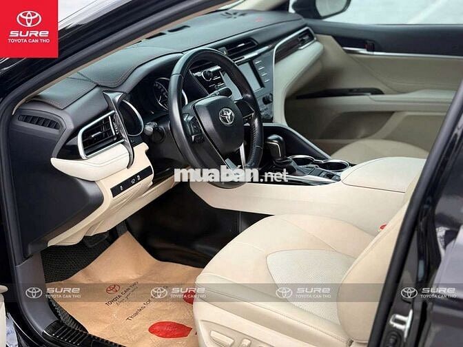 Toyota Camry 2.0G 2021 Đen CHÍNH HÃNG