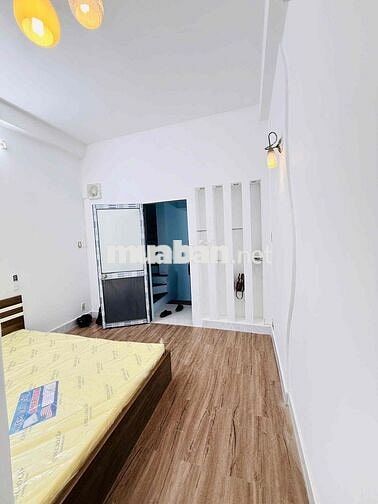 TÁCH BẾP ngay SÂN BAY FULL NỘI THẤT PHÒNG TRỆT 30m2