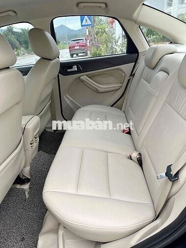 Ford Focus 2011 bản Full ghế điện 1 chủ từ mới
