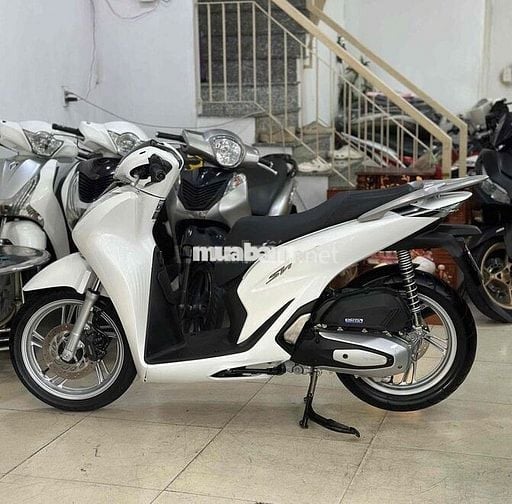 SH125/2025/Odd 3000KM.BSTP.Chích chủ.Trắng Sport
