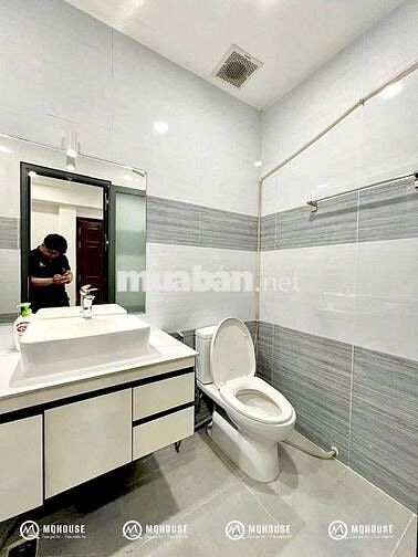 HOT! STUDIO BAN CÔNG GIẶT RIÊNG NGAY CÔNG VIÊN HOÀNG VĂN THỤ