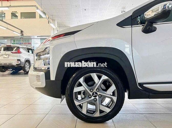 Mitsubishi Xpander Cross 2024 Trắng 65.000 km