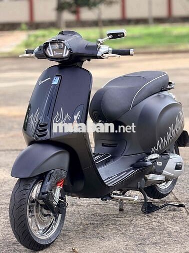 Piaggio Vespa Sprint Đen