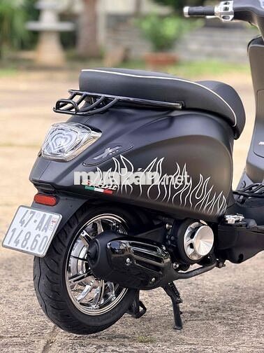 Piaggio Vespa Sprint Đen