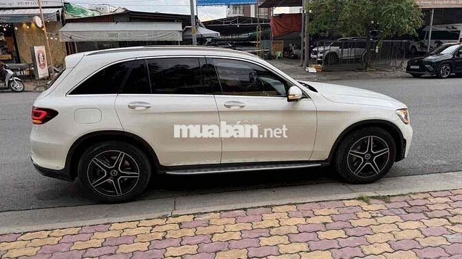 Mercedes GLC300 2020 Trắng 69000km