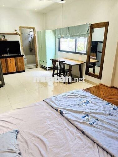 Căn hộ trống sẵn full nội thất