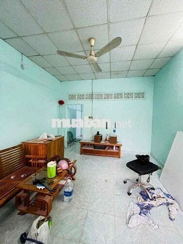 Nhà cấp 4 có lững DT 70m2 gồm 2PN tại đường 17 Linh Trung gần Metro