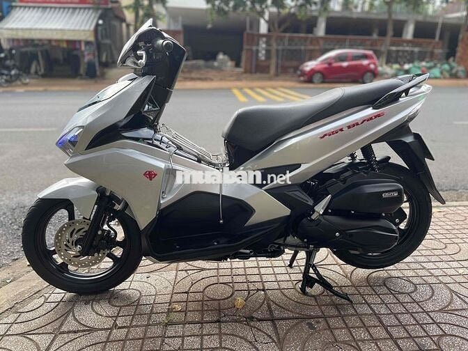 Honda AirBlade 2017 125Fi Xám đen