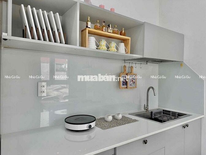STUDIO BAN CÔNG - FULL NỘI THẤT ĐẸP - NGAY ETOWN CỘNG HOÀ