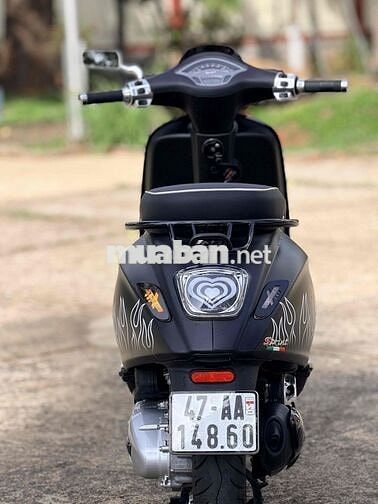 Piaggio Vespa Sprint Đen