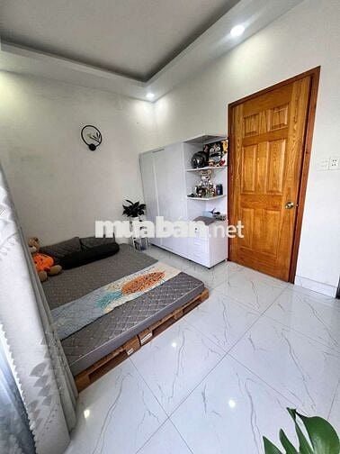 Cho thuê nhà nguyên căn HXH 3PN, 3WC Tân Sơn Nhì 9,5tr