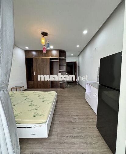 Phòng ban công Phan Huy Ích 40m2 full nt, tủ lạnh, tủ áo to, điện 3.5k