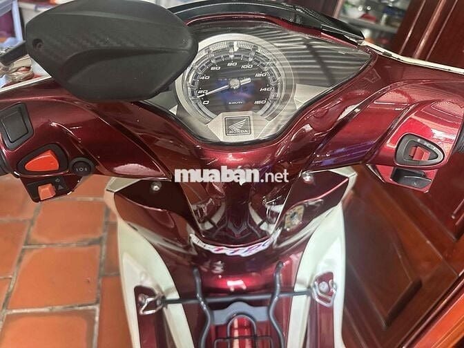 Honda Future 125 Fi 2019 Trắng Đỏ