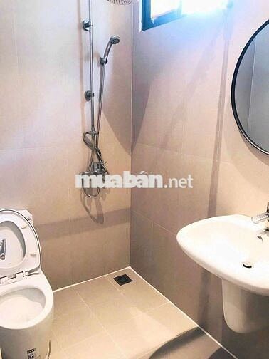 Căn hộ trống sẵn full nội thất