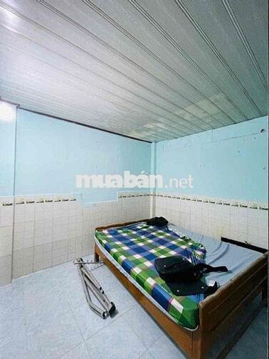Nhà cấp 4 có lững DT 70m2 gồm 2PN tại đường 17 Linh Trung gần Metro
