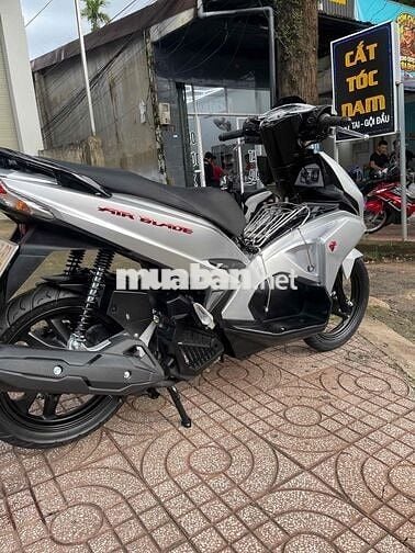 Honda AirBlade 2017 125Fi Xám đen
