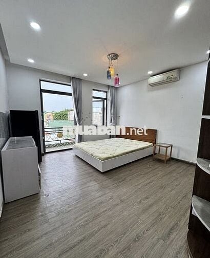 Phòng ban công Phan Huy Ích 40m2 full nt, tủ lạnh, tủ áo to, điện 3.5k