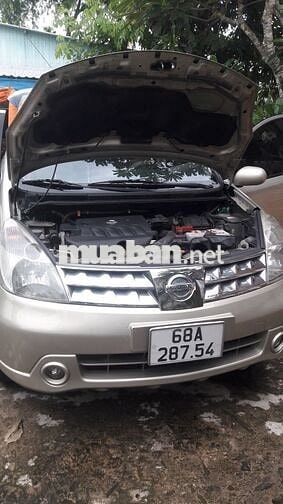 Nissan Livina Vàng cát 110.000 km