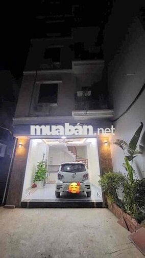 CHO THUÊ NHÀ MỚI NGUYÊN CĂN LÔ GÓC THẠCH BÀN-Ô TÔ VÀO NHÀ NỘI THẤT CB