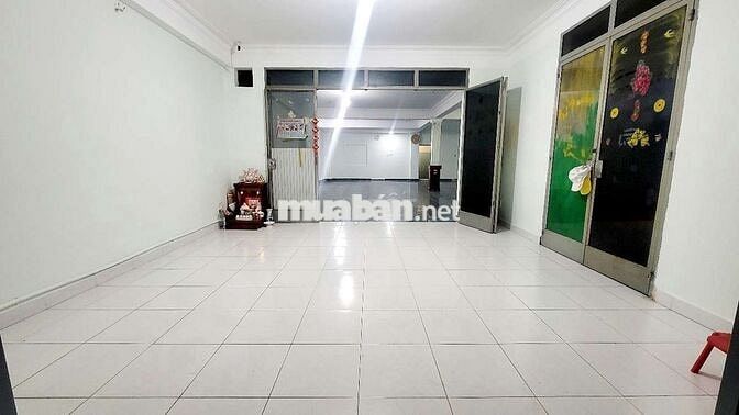CHO THUÊ MB 140m2 SÁT NHÀ GA T3, HOÀNG HOA THÁM, P12, Q. TÂN BÌNH