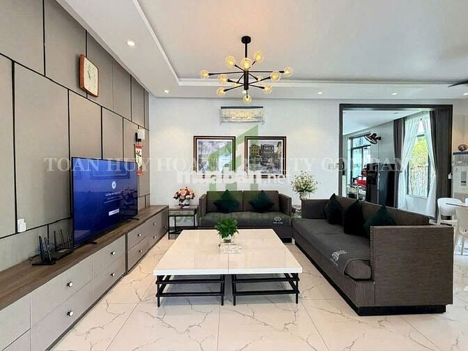  Cho thuê biệt thự 3 tầng  4 PN khép kín Khu Euro Village 1